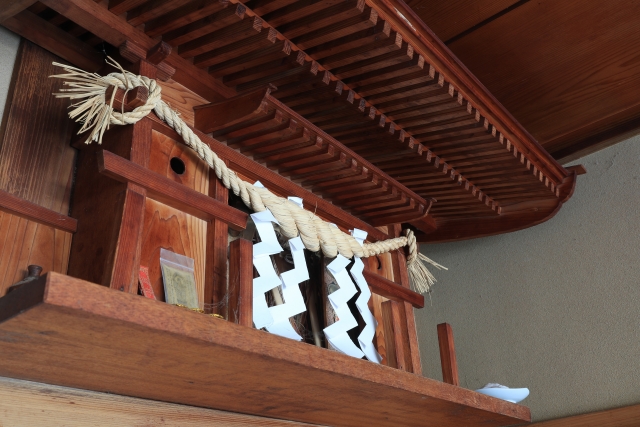 遺品整理「神棚の処分方法」